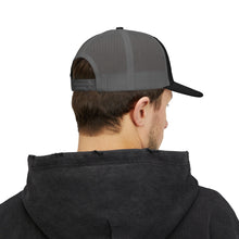 Load image into Gallery viewer, Mairo Wear Trucker Cap — Motor Wear Logo Snapback