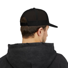 Load image into Gallery viewer, Mairo Wear Trucker Cap — Motor Wear Logo Snapback