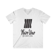 Load image into Gallery viewer, Mairo Wear Men&#39;s Fitted V-Neck Short Sleeve Tee