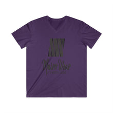 Load image into Gallery viewer, Mairo Wear Men&#39;s Fitted V-Neck Short Sleeve Tee