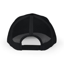 Load image into Gallery viewer, Mairo Wear Trucker Cap — Motor Wear Logo Snapback