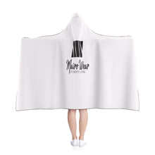 Load image into Gallery viewer, Mairo Wear Hooded Blanket